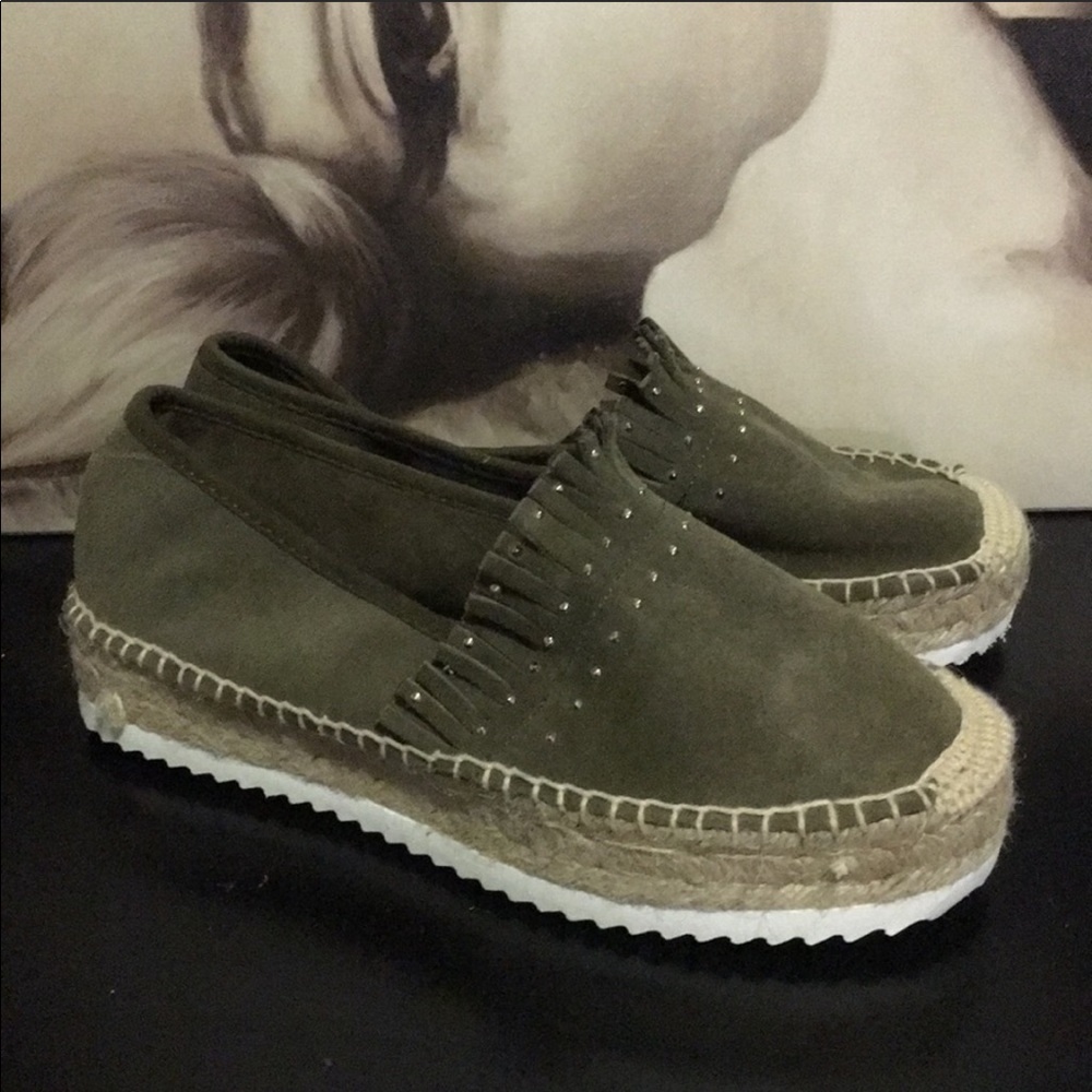 never worn espadrilles